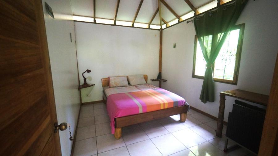 Casa De Los Amigos Caribena Cahuita Exterior photo
